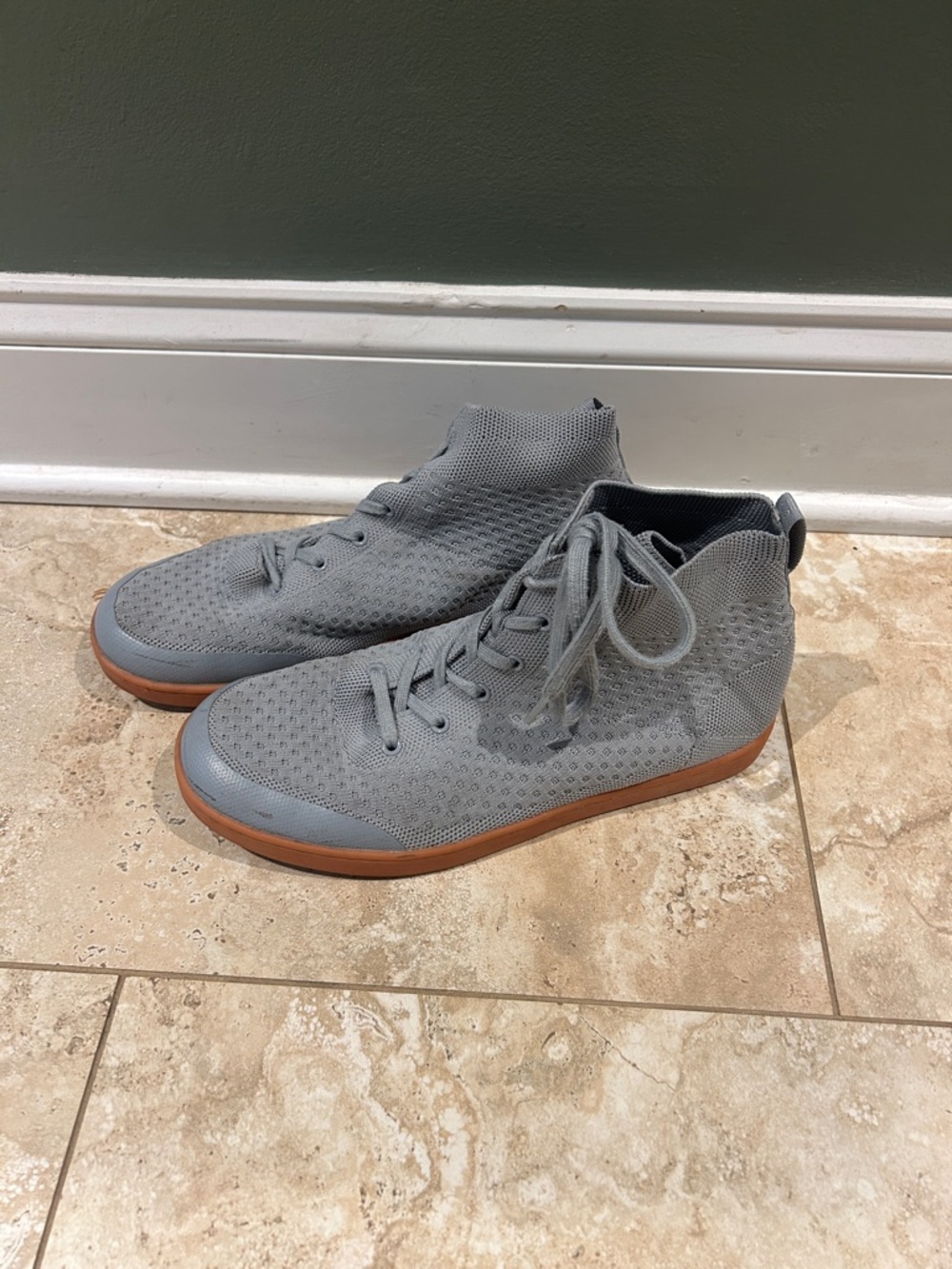 Suavs Men's Grey Knit High-Top Sneakers with Gum Sole